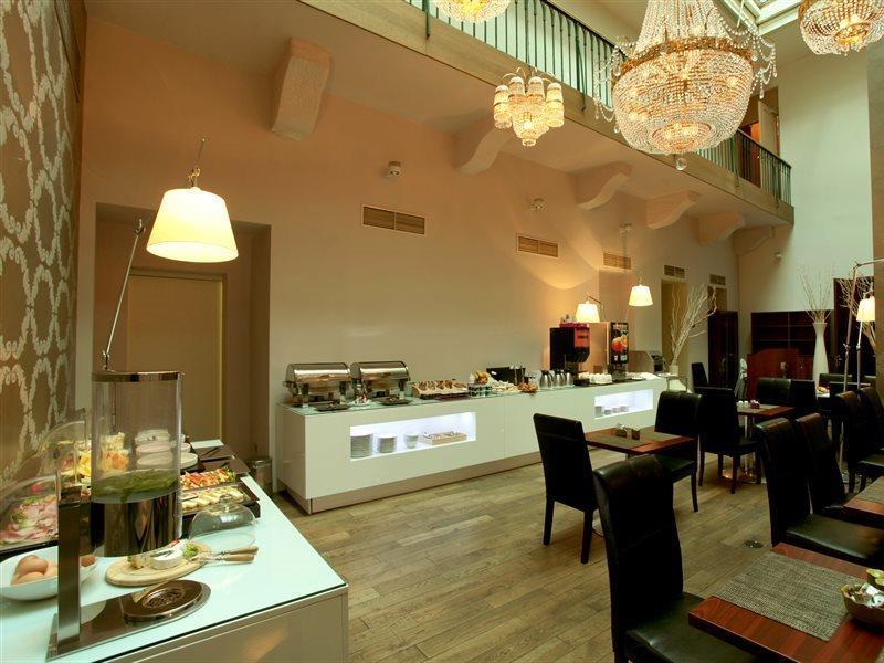 Friday Hotel Prague Exterior photo
