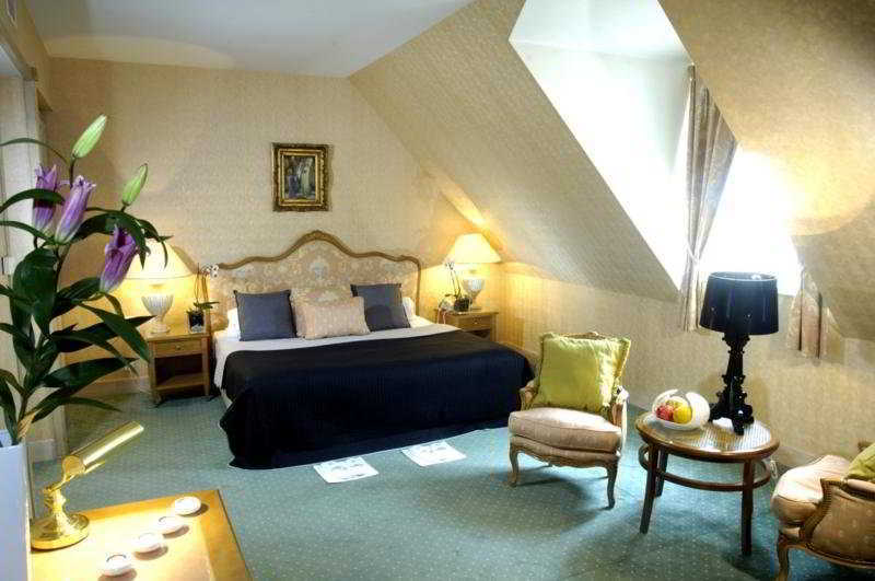 Friday Hotel Prague Exterior photo